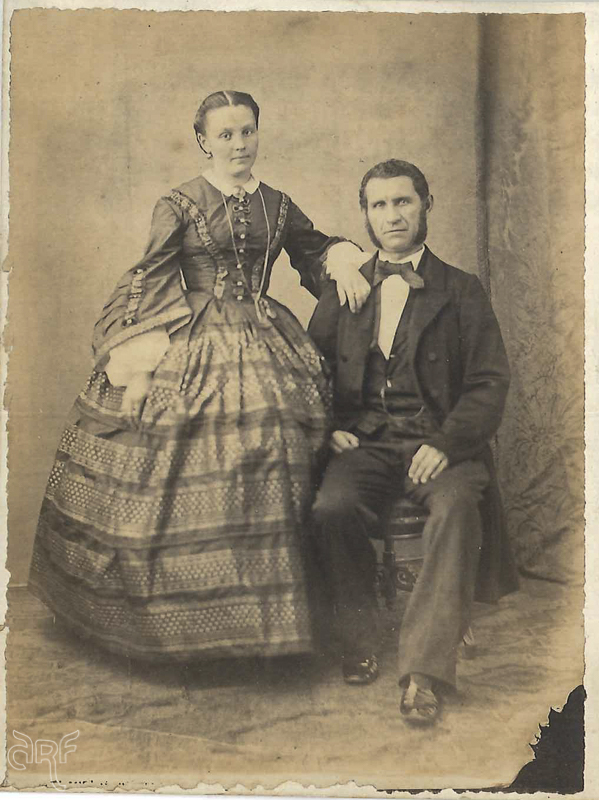 vintage photo couple mid 1800s