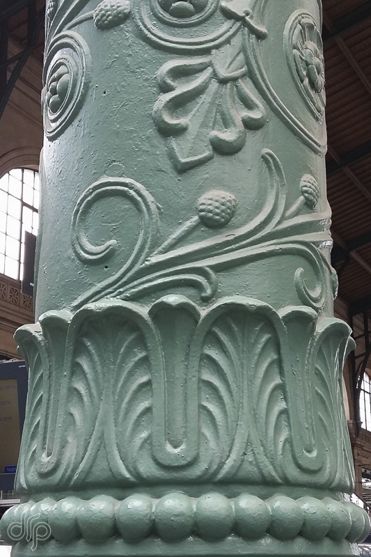 Pattern of a lantern pole at Gare du Nord, Paris